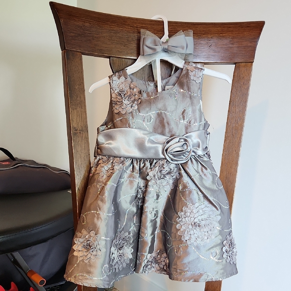 Elegant Gray Floral Kids Dress